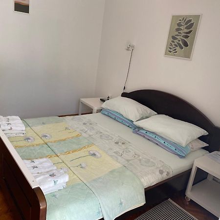 Apartments Topic & Krk Central Location Krk Town Buitenkant foto