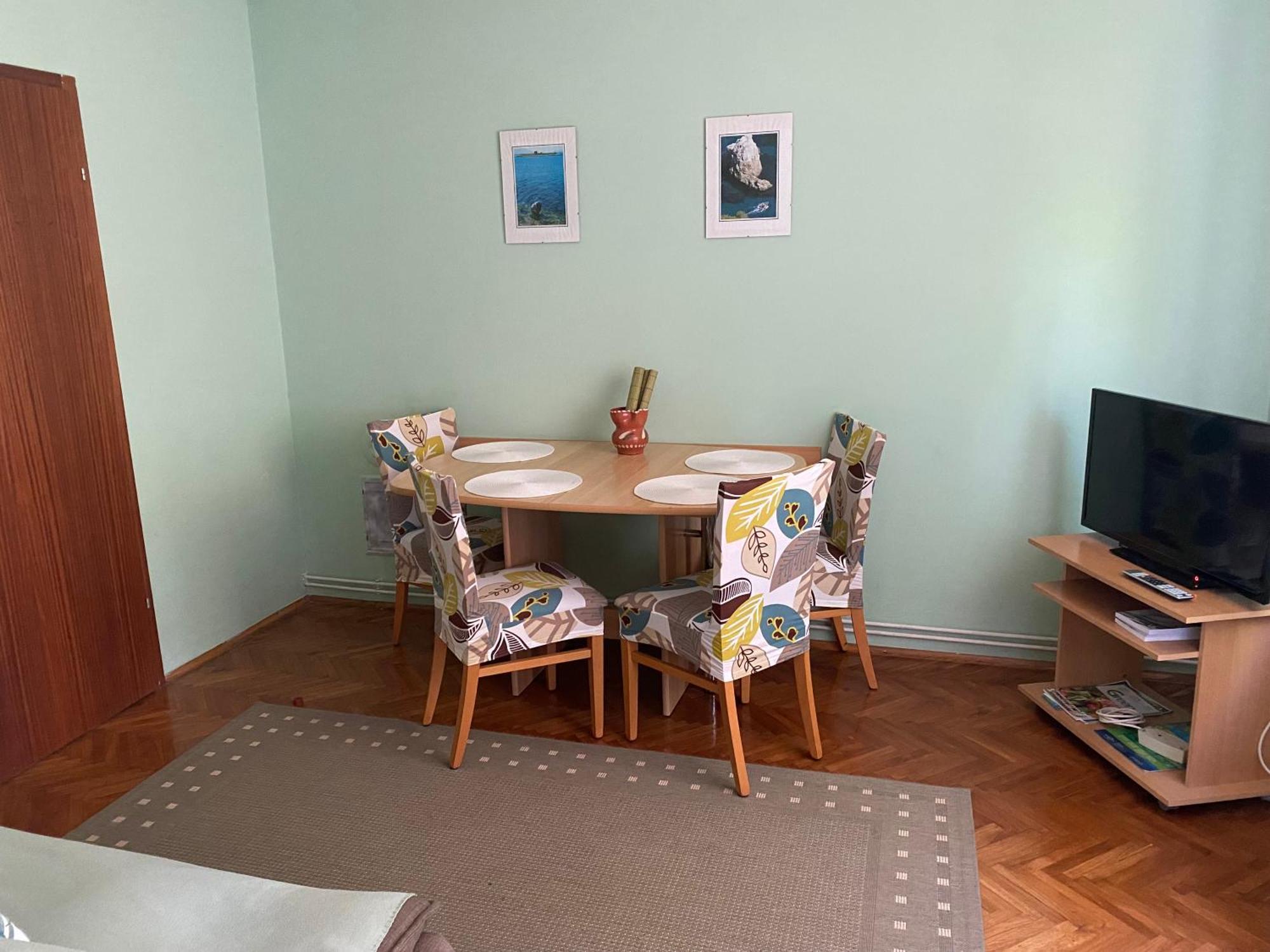 Apartments Topic & Krk Central Location Krk Town Buitenkant foto